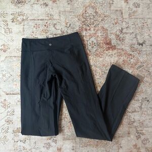 Lululemon Groove Black Gray Gym
Flare Yoga Leggings 35" Inseam Size 6